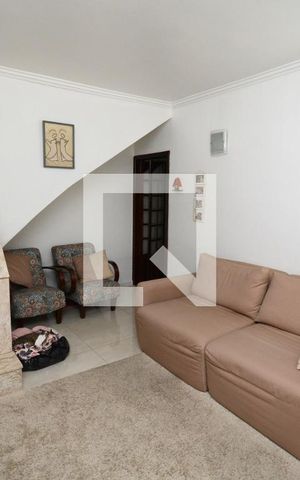 Casa à venda com 115m², 3 quartos e 2 vagasSala