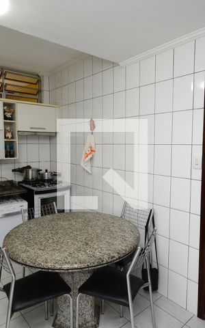 Casa à venda com 115m², 3 quartos e 2 vagasCozinha