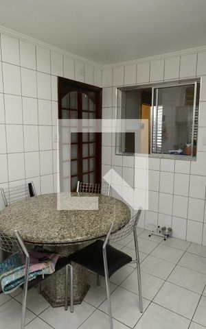 Casa à venda com 115m², 3 quartos e 2 vagasCozinha