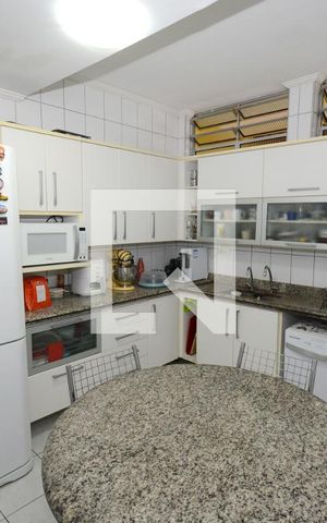 Casa à venda com 115m², 3 quartos e 2 vagasCozinha