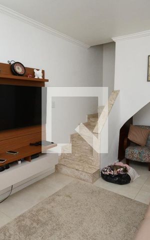 Casa à venda com 115m², 3 quartos e 2 vagasSala