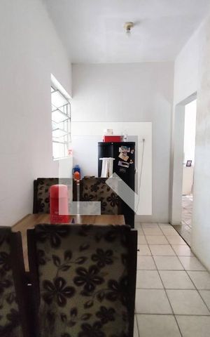 Casa à venda com 200m², 2 quartos e sem vaga Casa à venda com 200m², 2 quartos e sem vagacopa