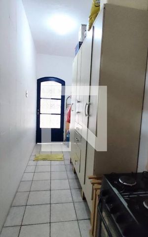 Casa à venda com 200m², 2 quartos e sem vaga Casa à venda com 200m², 2 quartos e sem vagaCozinha