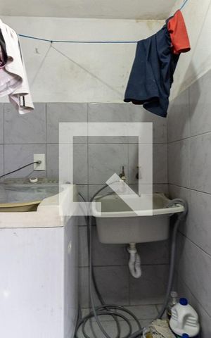 Casa à venda com 144m², 5 quartos e 2 vagas Casa à venda com 144m², 5 quartos e 2 vagasLavanderia da Casa 4