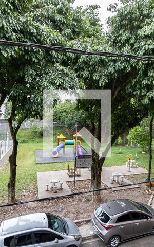 Casa à venda com 144m², 5 quartos e 2 vagas Casa à venda com 144m², 5 quartos e 2 vagasVista da Varanda da Sala da Casa 2