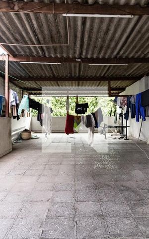 Casa à venda com 144m², 5 quartos e 2 vagas Casa à venda com 144m², 5 quartos e 2 vagasTerraço