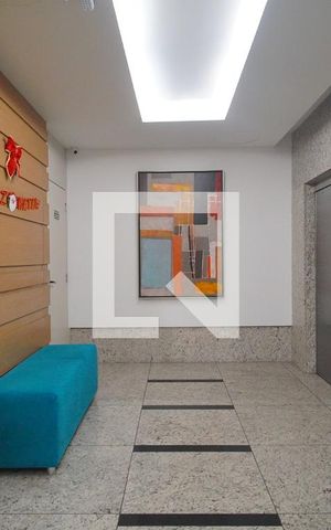 Apartamento à venda com 87m², 2 quartos e sem vaga Apartamento à venda com 87m², 2 quartos e sem vagaElevadores