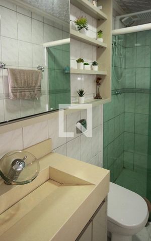 Apartamento para alugar com 58m², 2 quartos e 1 vaga Apartamento para alugar com 58m², 2 quartos e 1 vagaBanheiro
