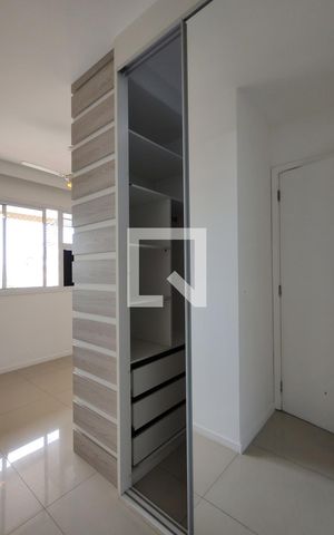 Apartamento à venda com 78m², 2 quartos e 1 vagaQuarto 2 - Suíte