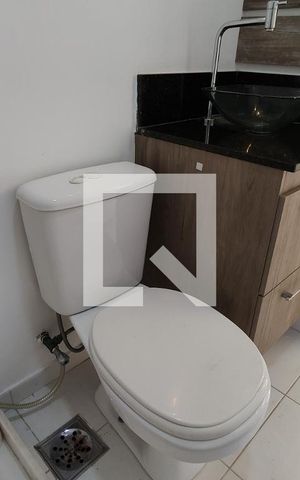 Apartamento à venda com 78m², 2 quartos e 1 vaga Apartamento à venda com 78m², 2 quartos e 1 vagaBanheiro Social