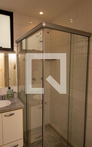 Apartamento à venda com 102m², 2 quartos e 2 vagas Apartamento à venda com 102m², 2 quartos e 2 vagasBanheiro quarto 1