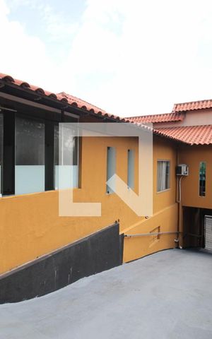 Casa à venda com 200m², 3 quartos e 2 vagasGaragem