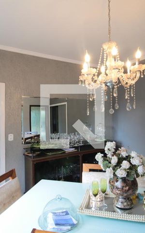 Casa à venda com 200m², 3 quartos e 2 vagasCopa