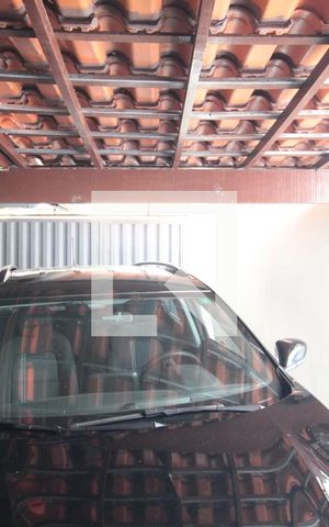 Casa à venda com 200m², 3 quartos e 2 vagasGaragem