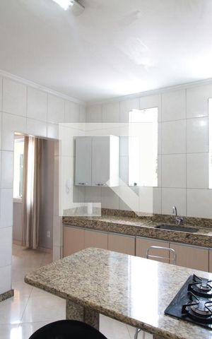 Casa à venda com 200m², 3 quartos e 2 vagasCozinha