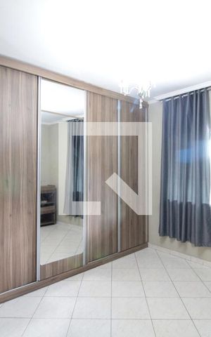 Casa à venda com 200m², 3 quartos e 2 vagasSuite
