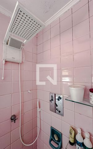 Casa à venda com 120m², 2 quartos e 1 vagaBanheiro