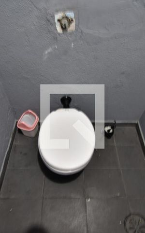 Casa à venda com 250m², 5 quartos e 4 vagasLavabo 2