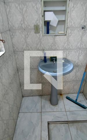Casa à venda com 250m², 5 quartos e 4 vagasCasa 2 - Banheiro