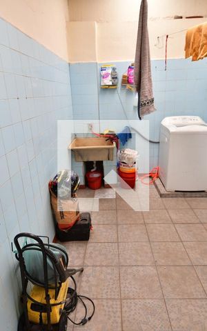 Casa à venda com 250m², 5 quartos e 4 vagasÁrea de Serviço