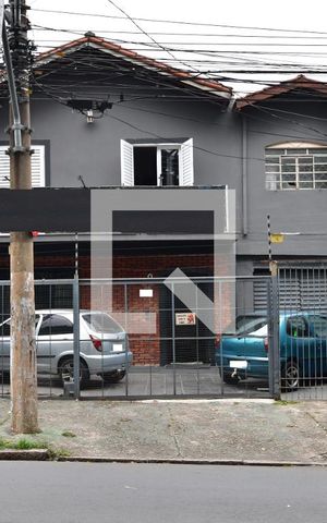 Casa à venda com 250m², 5 quartos e 4 vagasFachada