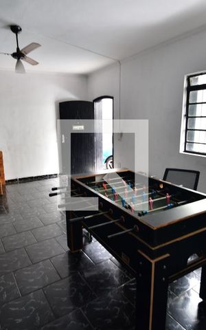 Casa à venda com 250m², 5 quartos e 4 vagasSala 1