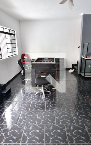 Casa à venda com 250m², 5 quartos e 4 vagasSala 1