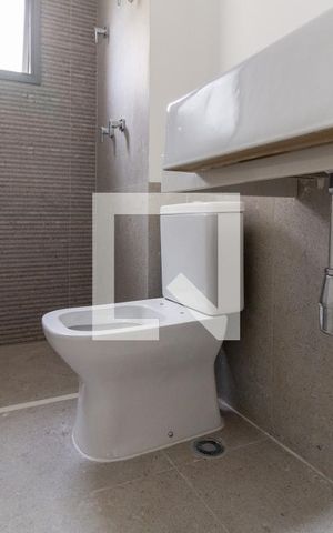 Apartamento à venda com 75m², 2 quartos e 1 vaga Apartamento à venda com 75m², 2 quartos e 1 vagaBanheiro da Suíte 2