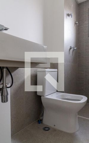 Apartamento à venda com 75m², 2 quartos e 1 vaga Apartamento à venda com 75m², 2 quartos e 1 vagaBanheiro da Suite 1