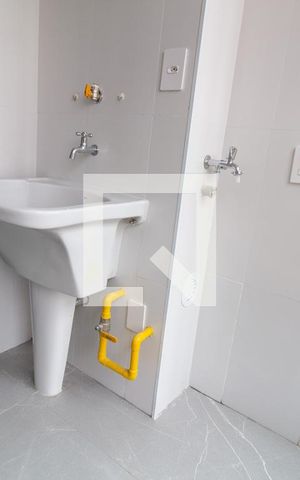 Apartamento à venda com 75m², 2 quartos e 1 vaga Apartamento à venda com 75m², 2 quartos e 1 vagaÁrea de Serviço