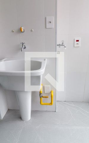 Apartamento à venda com 75m², 2 quartos e 1 vaga Apartamento à venda com 75m², 2 quartos e 1 vagaÁrea de Serviço
