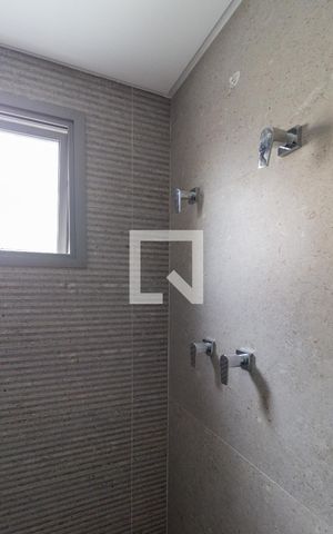 Apartamento à venda com 75m², 2 quartos e 1 vaga Apartamento à venda com 75m², 2 quartos e 1 vagaBanheiro da Suíte 2
