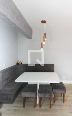 Apartamento à venda com 59m², 2 quartos e 2 vagas Apartamento à venda com 59m², 2 quartos e 2 vagasSala de Jantar