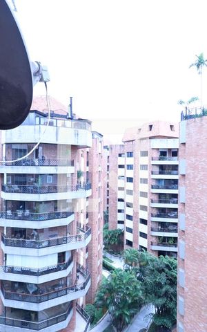 Apartamento à venda com 886m², 4 quartos e 6 vagasVaranda da Suíte 2