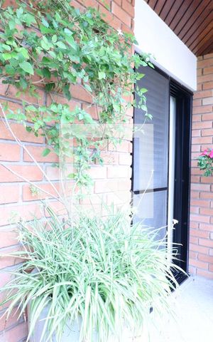 Apartamento à venda com 886m², 4 quartos e 6 vagasVaranda da Suite 3 e 4