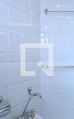 Apartamento à venda com 886m², 4 quartos e 6 vagasBanheiro 2 da Suíte 1