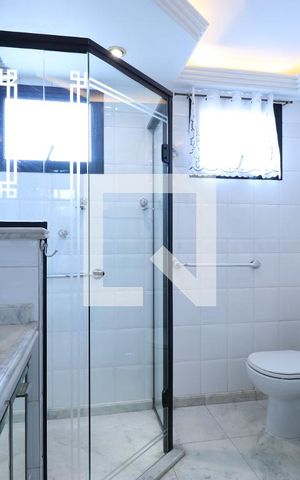 Apartamento à venda com 886m², 4 quartos e 6 vagasBanheiro 2 da Suíte 1