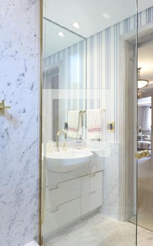 Apartamento à venda com 886m², 4 quartos e 6 vagasBanheiro da Suíte 3