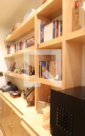 Apartamento à venda com 886m², 4 quartos e 6 vagasEscritório 2