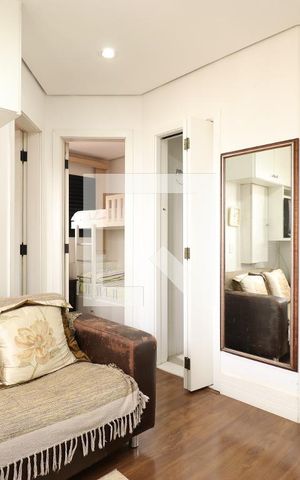 Apartamento à venda com 886m², 4 quartos e 6 vagasDetalhe Quarto de Serviço