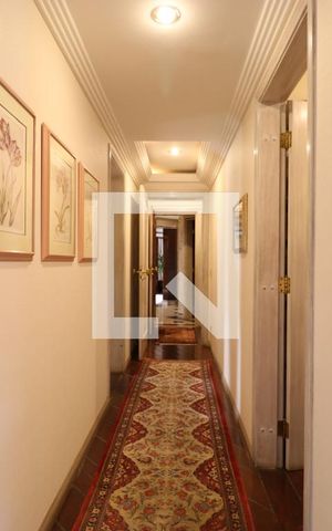 Apartamento à venda com 886m², 4 quartos e 6 vagasCorredor
