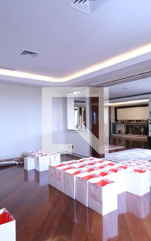 Apartamento à venda com 886m², 4 quartos e 6 vagasSala 3
