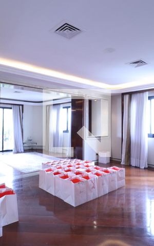 Apartamento à venda com 886m², 4 quartos e 6 vagasSala 3