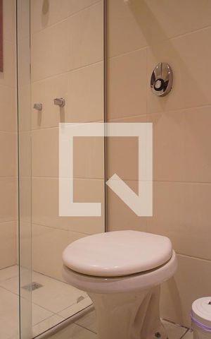 Apartamento para alugar com 245m², 3 quartos e 2 vagasBanheiro 1
