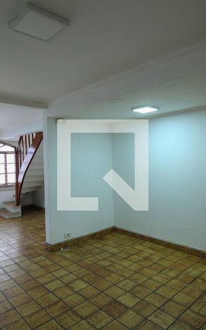 Casa à venda com 164m², 3 quartos e 1 vaga Casa à venda com 164m², 3 quartos e 1 vagaSala