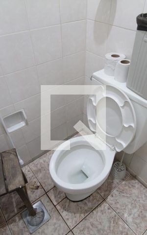 Casa à venda com 228m², 4 quartos e 5 vagasBanheiro de Serviço