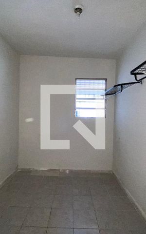 Casa à venda com 533m², 2 quartos e 5 vagas Casa à venda com 533m², 2 quartos e 5 vagasQuarto 2