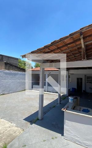 Casa à venda com 533m², 2 quartos e 5 vagas Casa à venda com 533m², 2 quartos e 5 vagasÁrea Externa