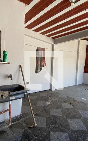 Casa à venda com 533m², 2 quartos e 5 vagas Casa à venda com 533m², 2 quartos e 5 vagasÁrea de Serviço