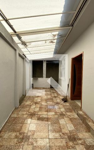 Casa à venda com 533m², 2 quartos e 5 vagas Casa à venda com 533m², 2 quartos e 5 vagasÁrea Externa